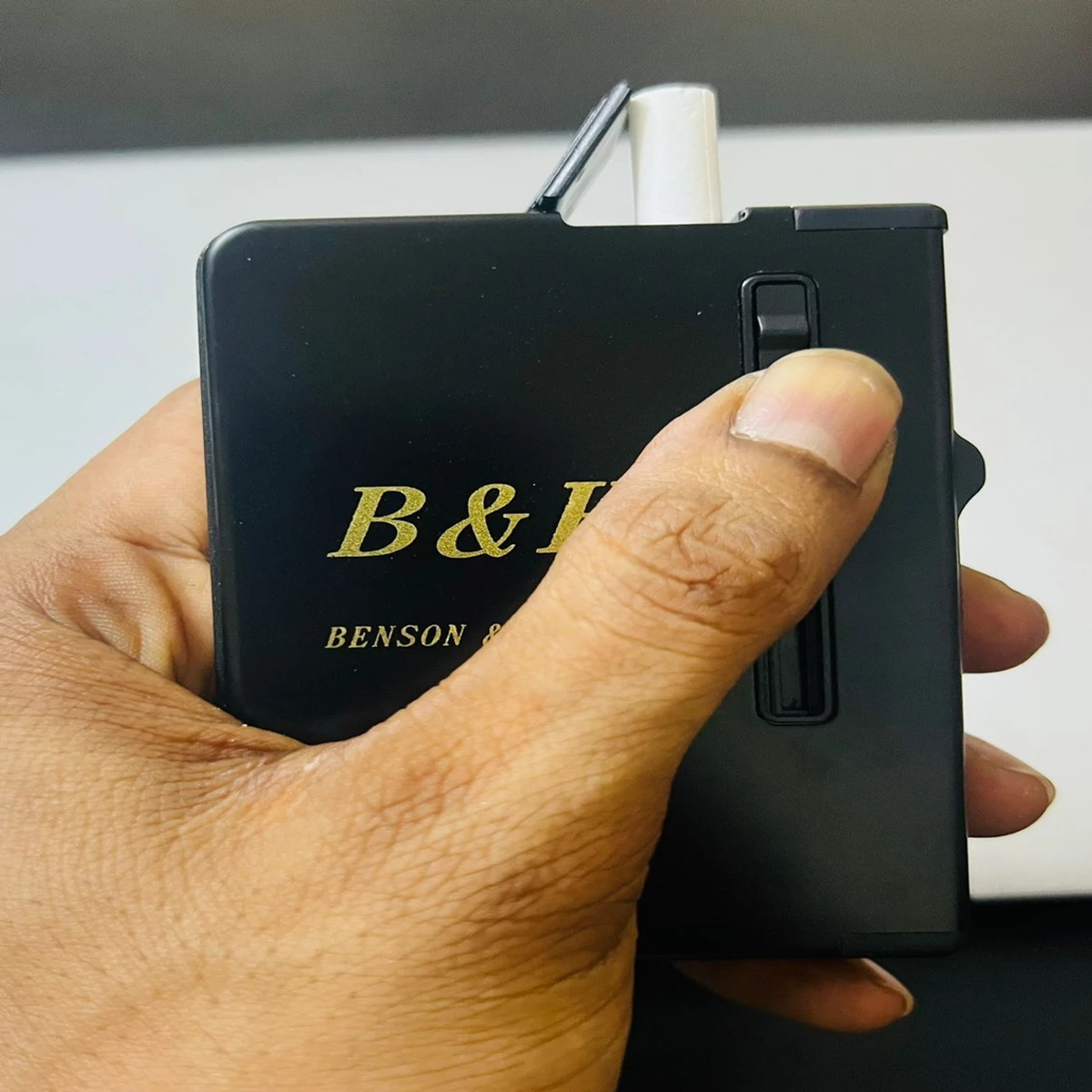 Cigarette Case With Lighter(B&H)