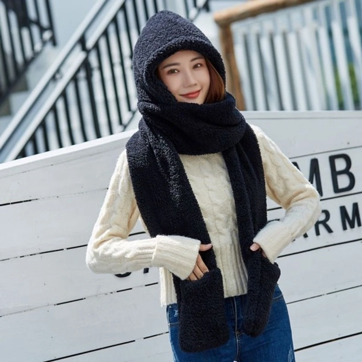 2 in 1 Winter Cap with Hand Pocket(Black)